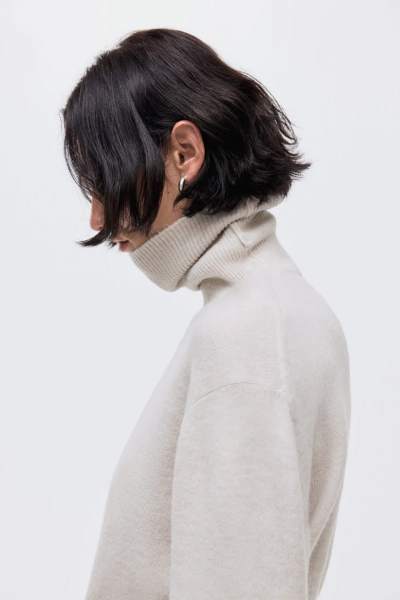 اتش اند ام كنزة بياقة بولو